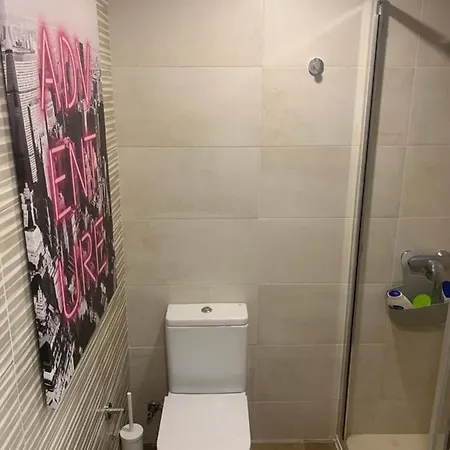 Campanar With Private Bathroom Homestay *