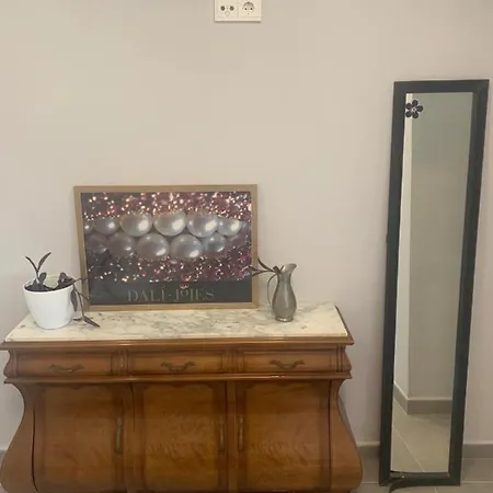 Campanar With Private Bathroom Valencia